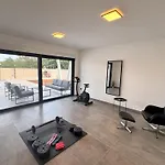 Lustria Villa