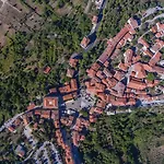 Lustria Villa