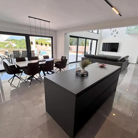 Lustria Villa Labin (Istria)